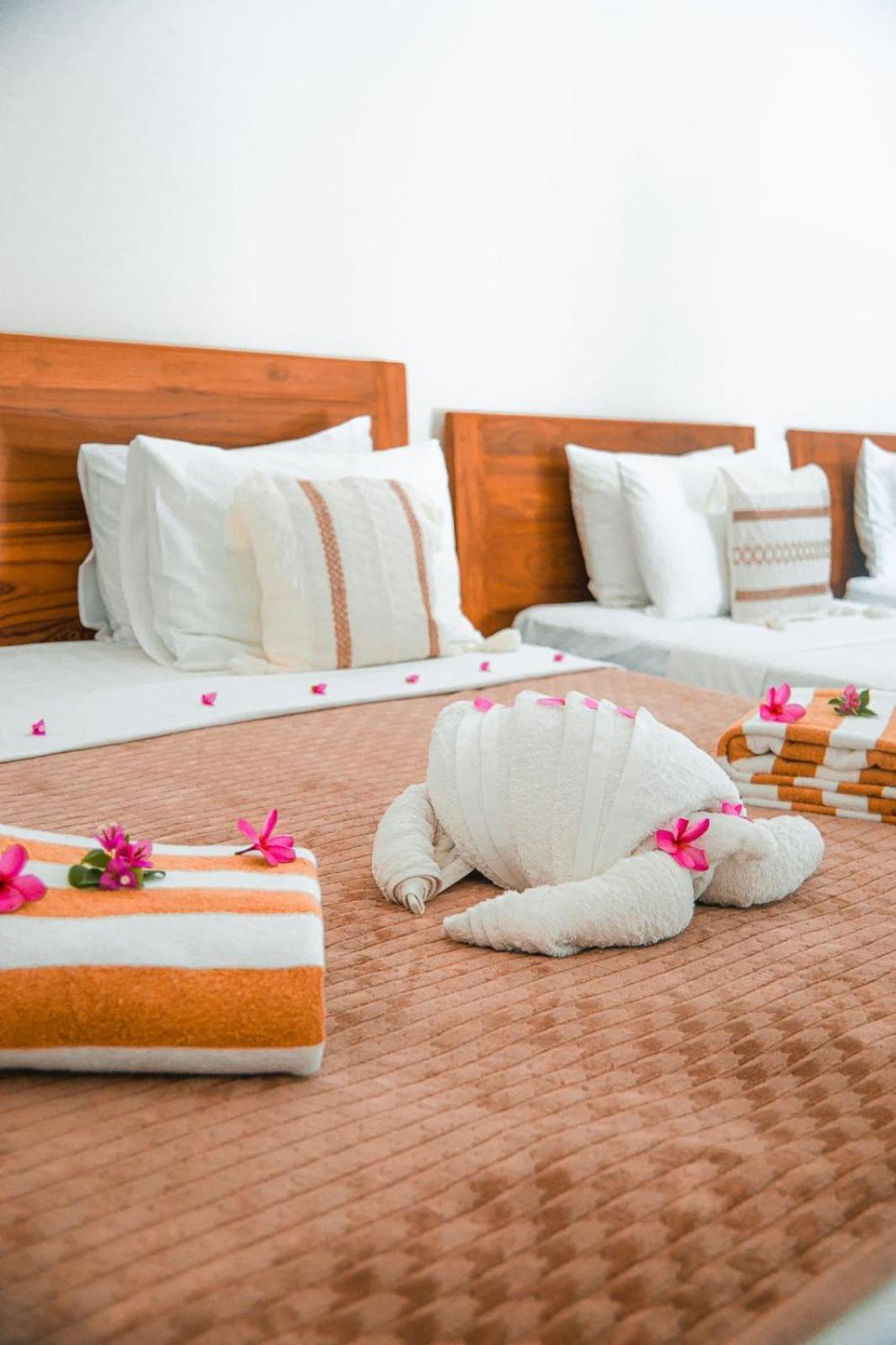 Hakuna Matata Resort Gili Air Exterior photo