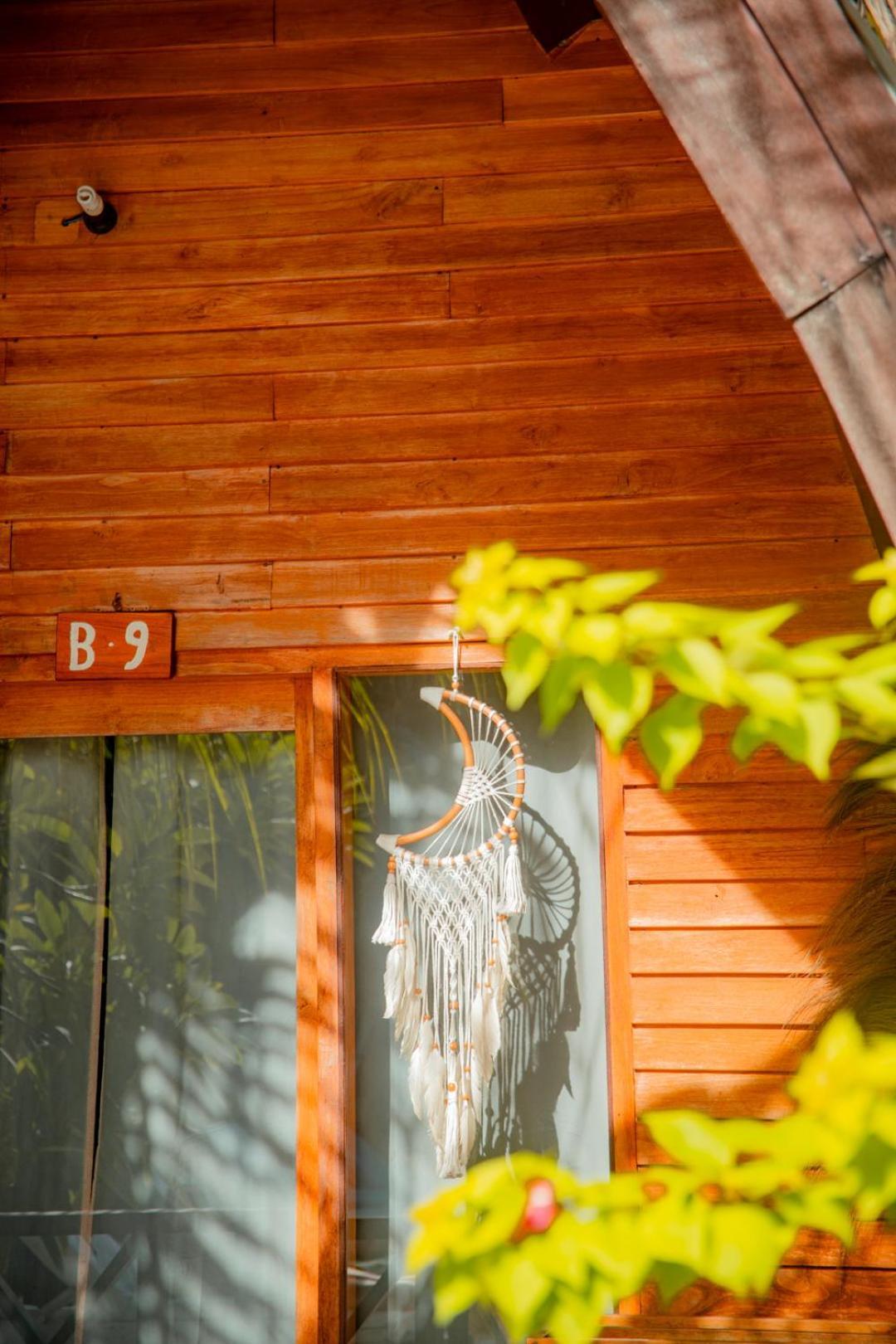 Hakuna Matata Resort Gili Air Exterior photo